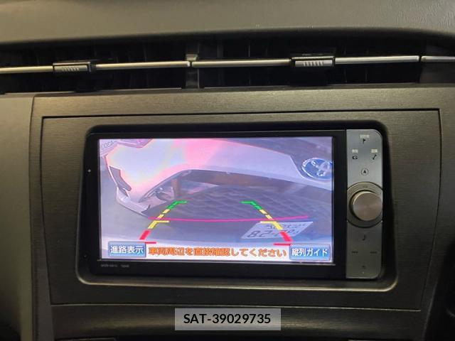 Toyota PRIUS 2011-10 8342829-14