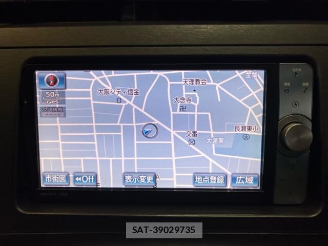 Toyota PRIUS 2011-10 8342829-16