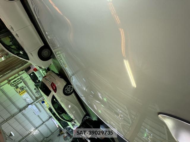 Toyota PRIUS 2011-10 8342829-6