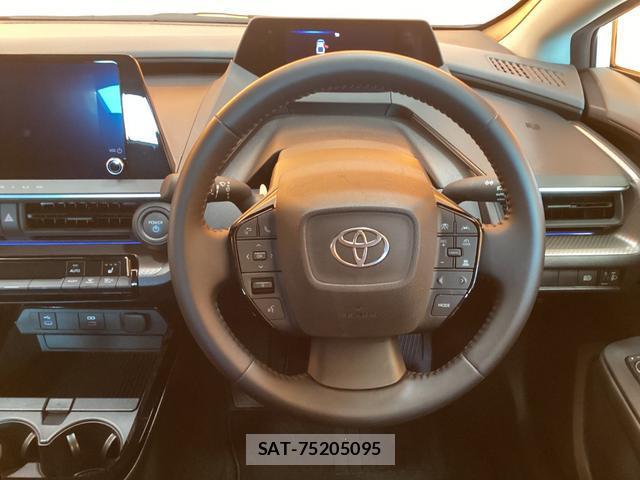 Toyota PRIUS 2025-04 8343022-12