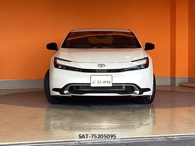 Toyota PRIUS 2025-04 8343022-3