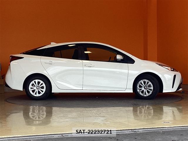 Toyota PRIUS 2020-09 8343024-5