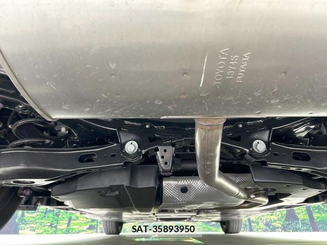 Toyota PRIUS 2023-08 8343033-18