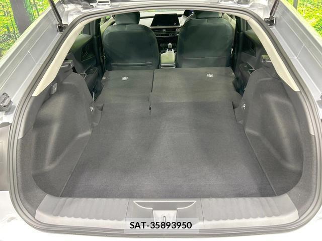 Toyota PRIUS 2023-08 8343033-9