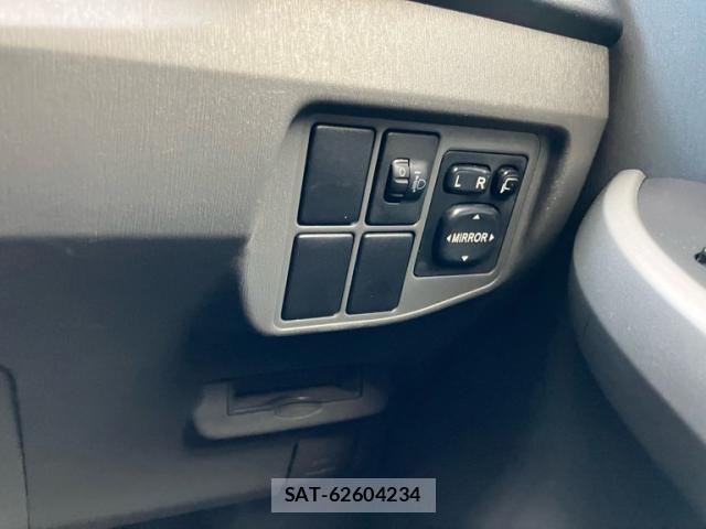 Toyota PRIUS 2011-09 8343206-17