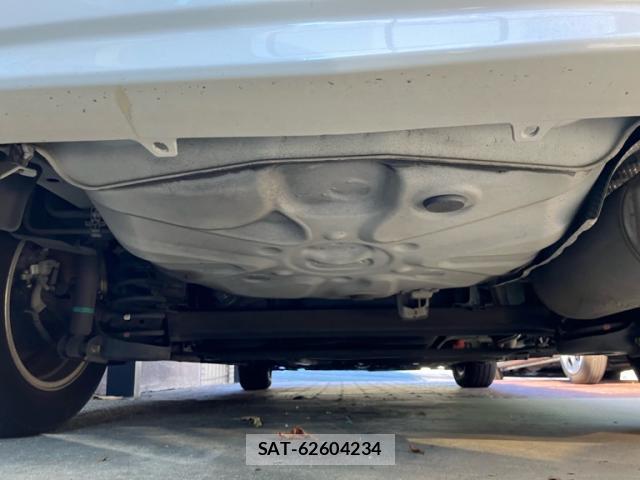 Toyota PRIUS 2011-09 8343206-4