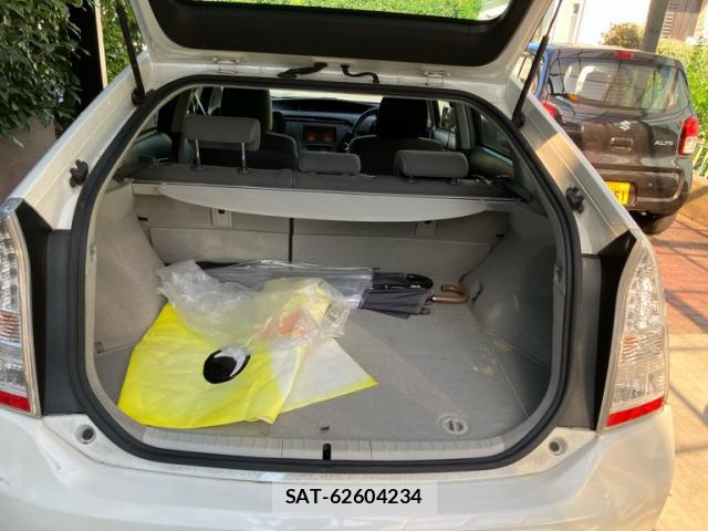 Toyota PRIUS 2011-09 8343206-5