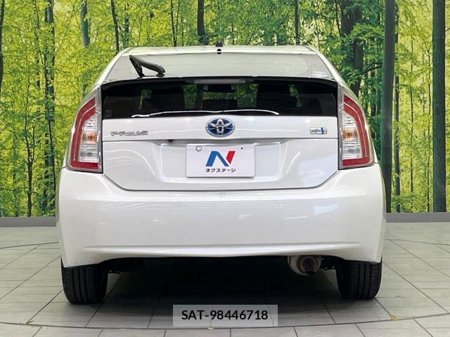 Toyota PRIUS 2012-02 8343324-14