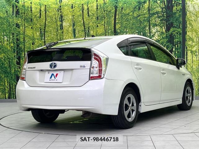 Toyota PRIUS 2012-02 8343324-16