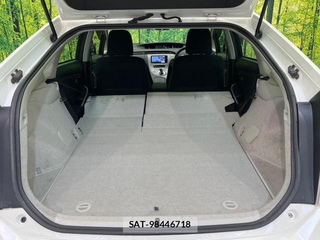 Toyota PRIUS 2012-02 8343324-9