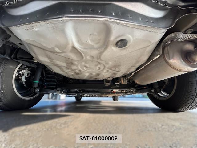 Toyota PRIUS 2015-06 8343448-11