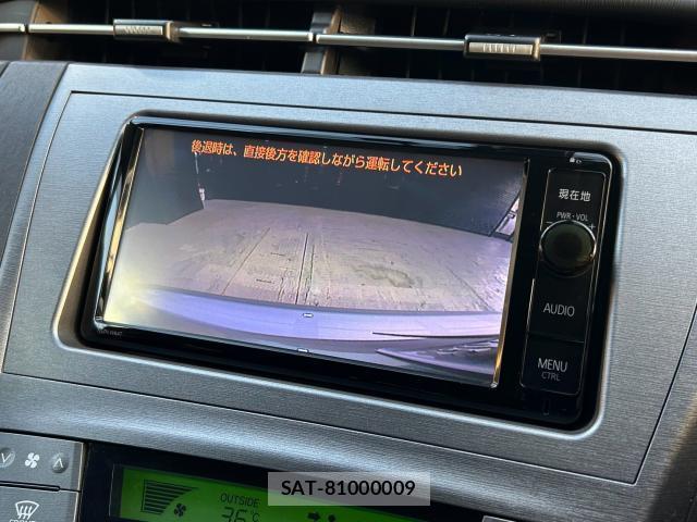 Toyota PRIUS 2015-06 8343448-3