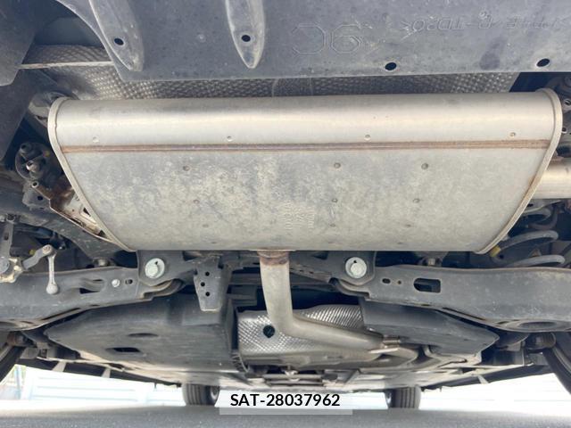 Toyota PRIUS 2016-03 8343481-19