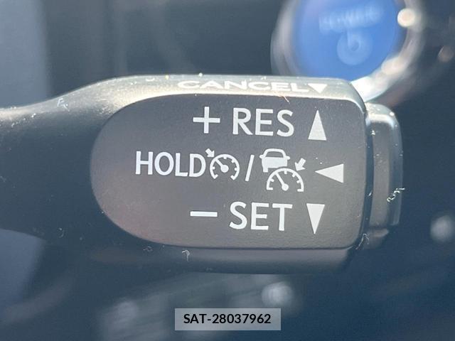 Toyota PRIUS 2016-03 8343481-7