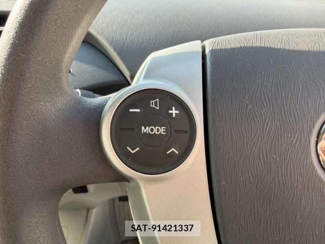 Toyota PRIUS 2011-02 8343544-12