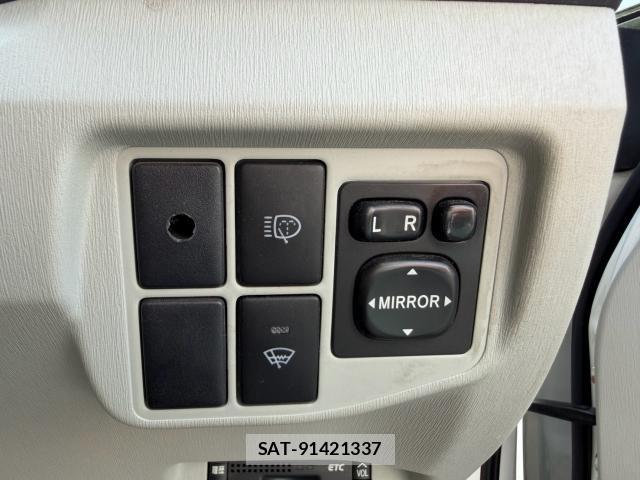 Toyota PRIUS 2011-02 8343544-9