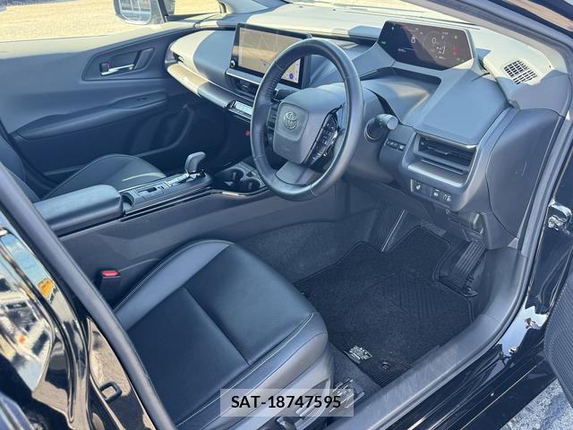 Toyota PRIUS 2023-07 8343583-15