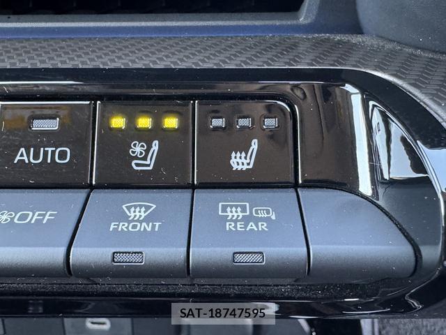 Toyota PRIUS 2023-07 8343583-7