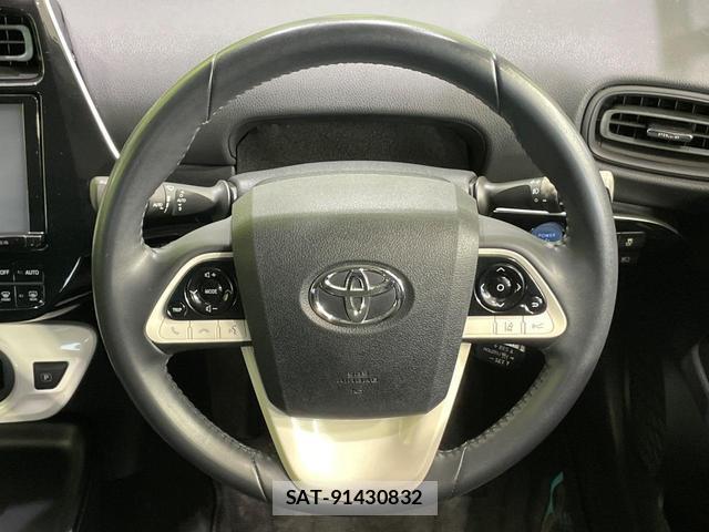 Toyota PRIUS 2017-07 8343628-10