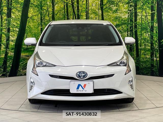 Toyota PRIUS 2017-07 8343628-13
