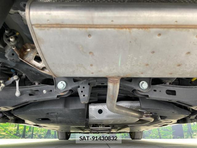 Toyota PRIUS 2017-07 8343628-18