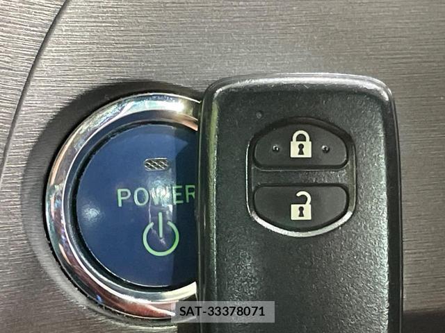 Toyota PRIUS 2012-06 8343634-4