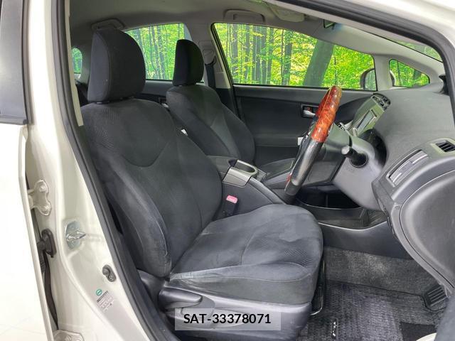 Toyota PRIUS 2012-06 8343634-7