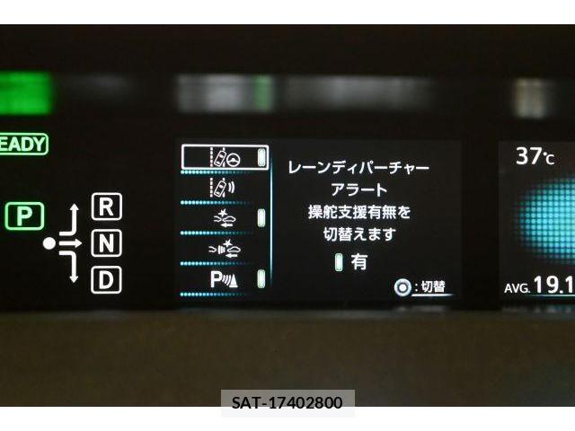 Toyota PRIUS 2017-08 8344008-18
