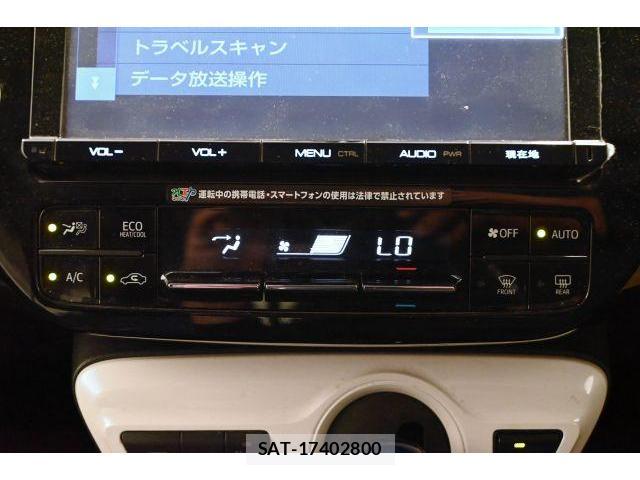 Toyota PRIUS 2017-08 8344008-19