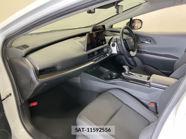 Toyota PRIUS 2023-06 8344126-12
