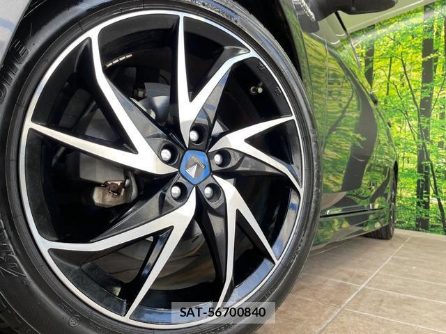 Toyota PRIUS 2019-01 8344195-12