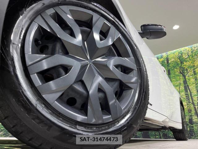 Toyota PRIUS 2023-10 8344282-12