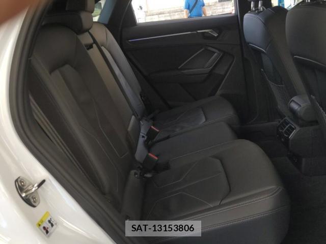 Audi Q3 2024-06 8342964-5