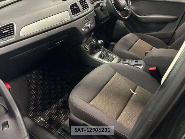 Audi Q3 2014-05 8342947-2