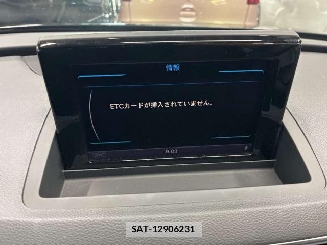 Audi Q3 2014-05 8342947-5