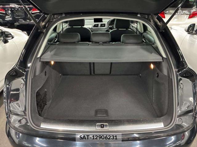 Audi Q3 2014-05 8342947-6
