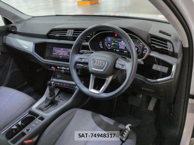 Audi Q3 2020-11 8343923-12
