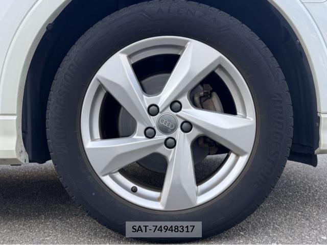 Audi Q3 2020-11 8343923-8