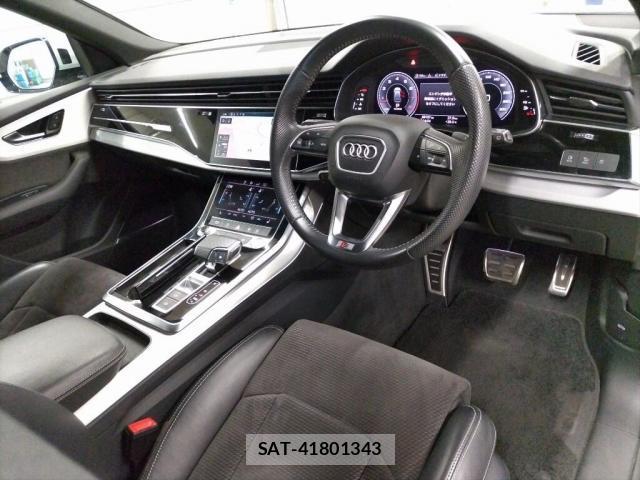 Audi Q8 2019-09 8343001-2