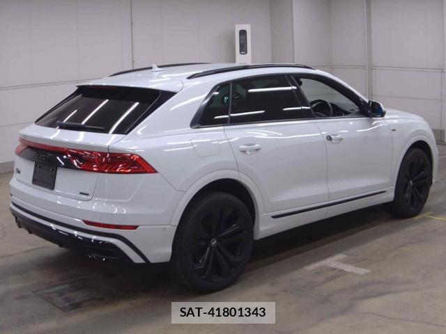 Audi Q8 2019-09 8343001-4