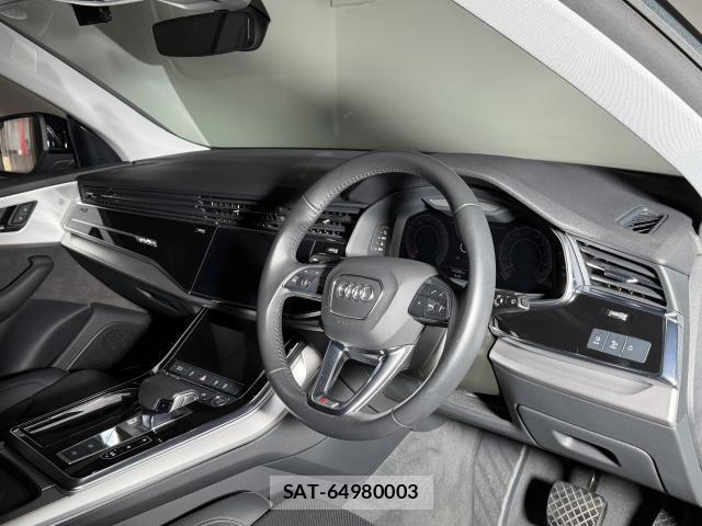 Audi Q8 2019-09 8343129-3