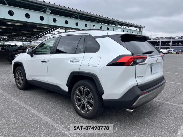 Toyota RAV4 2025-06 8342769-1