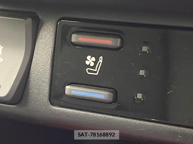 Toyota RAV4 2022-06 8342913-6