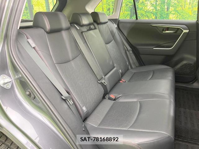 Toyota RAV4 2022-06 8342913-8