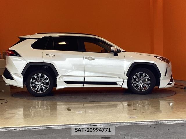 Toyota RAV4 2022-06 8343023-5