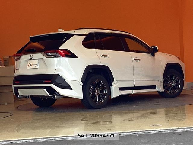 Toyota RAV4 2022-06 8343023-8