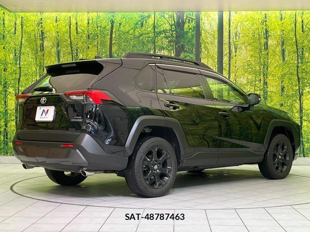 Toyota RAV4 2022-04 8343191-16