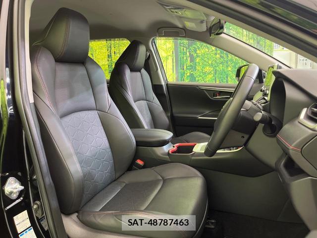 Toyota RAV4 2022-04 8343191-7