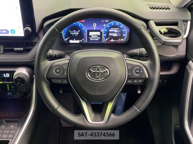 Toyota RAV4 2023-05 8343194-10