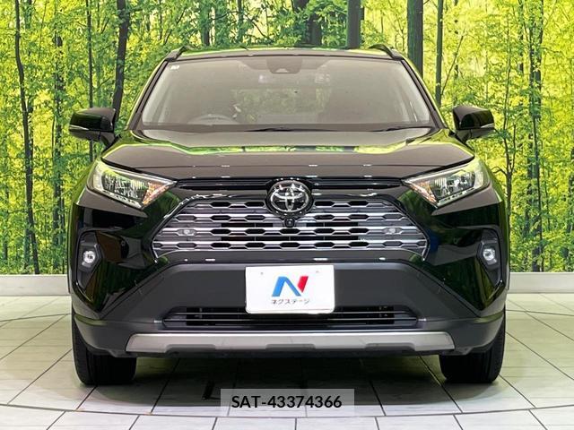 Toyota RAV4 2023-05 8343194-13